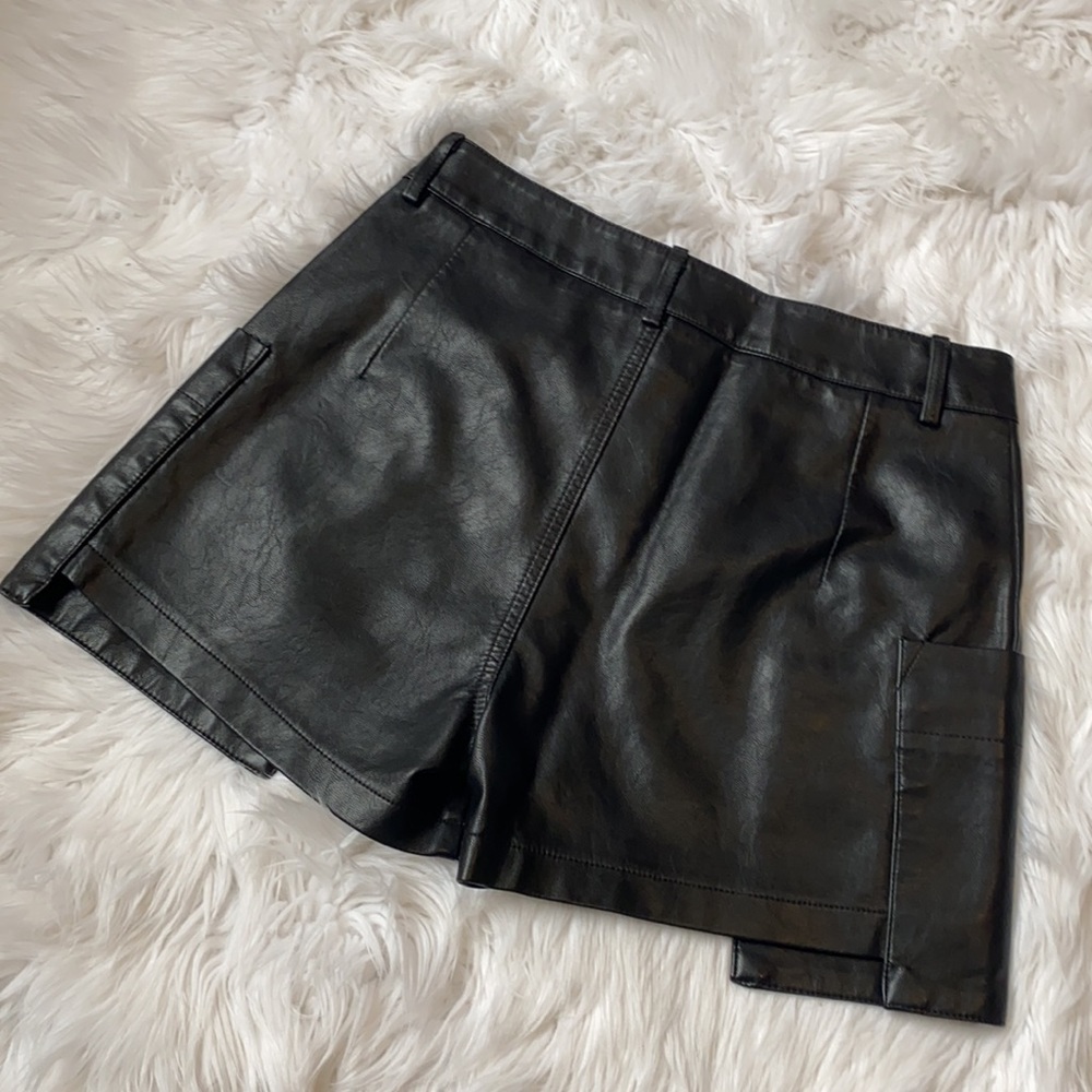 O-Ring High Waisted Faux Leather Shorts - Picture 4 of 9